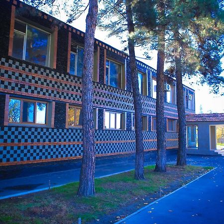 Evim Otel Загатала Экстерьер фото