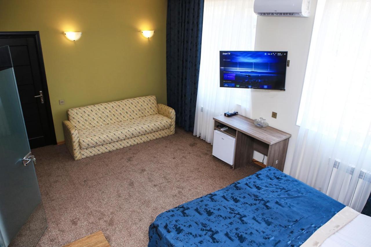 Evim Otel Загатала Экстерьер фото