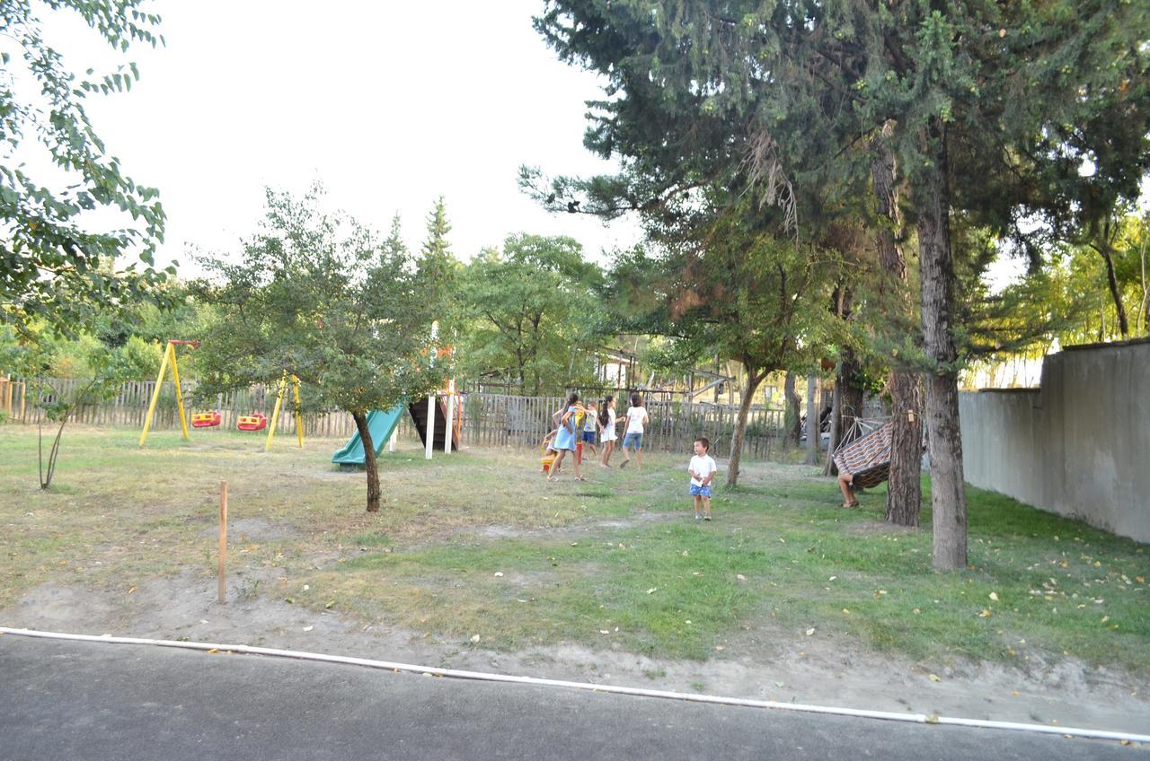 Evim Otel Загатала Экстерьер фото