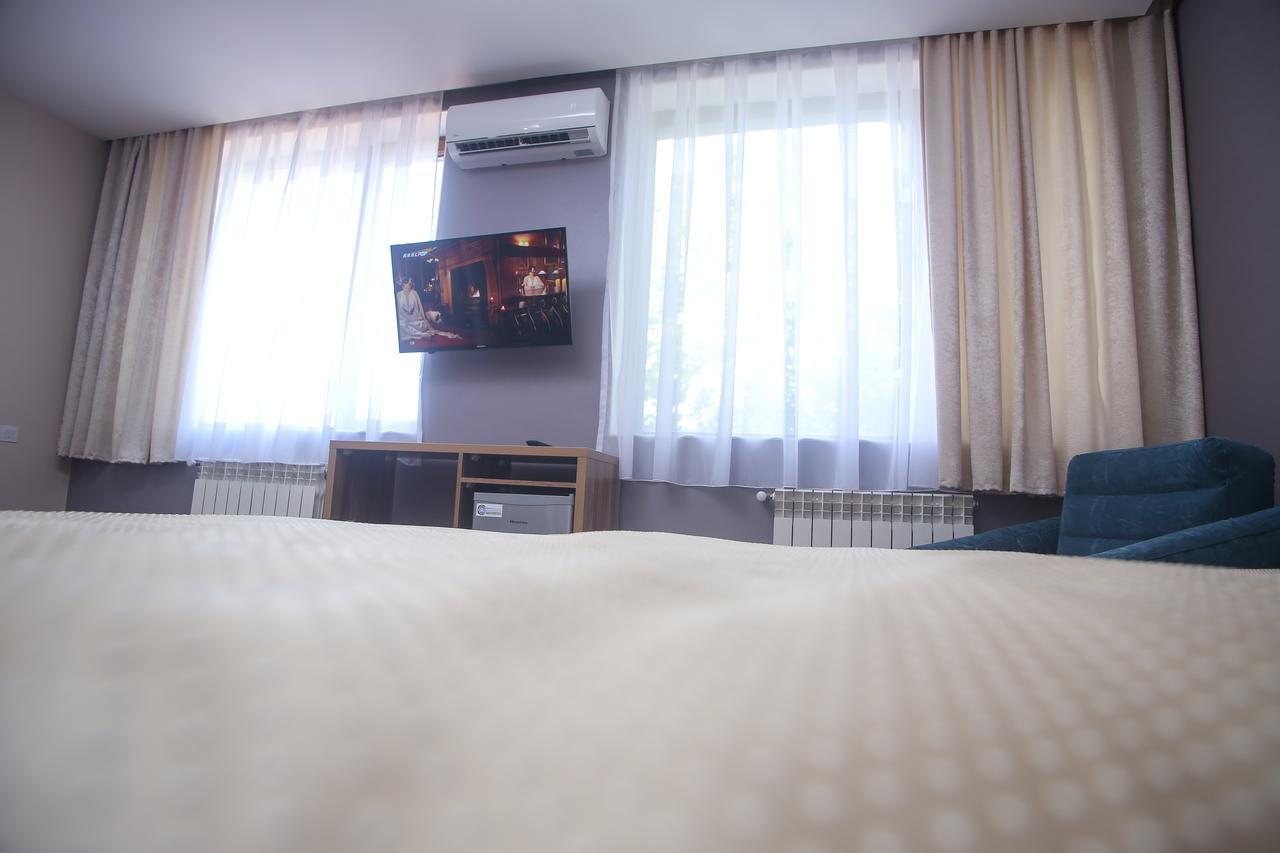 Evim Otel Загатала Экстерьер фото