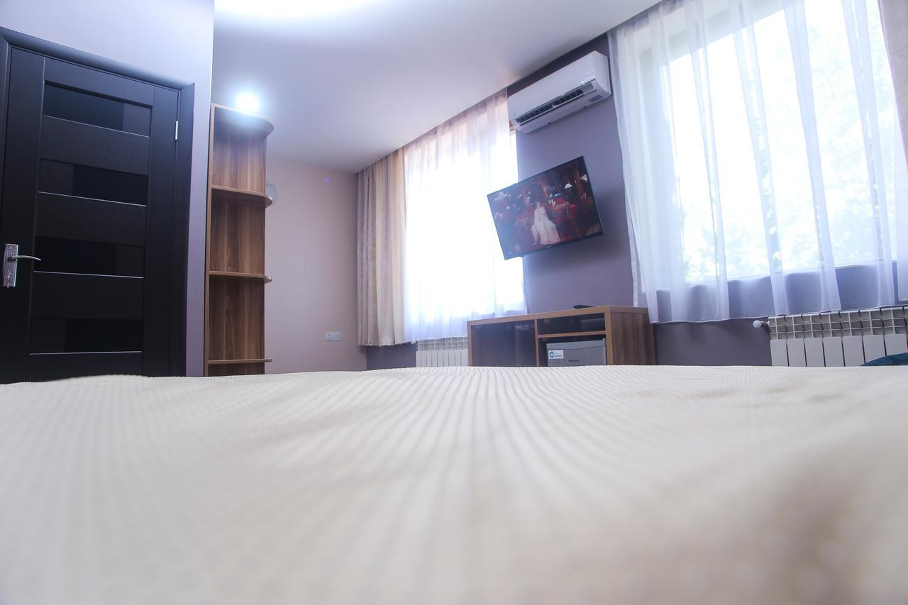 Evim Otel Загатала Экстерьер фото
