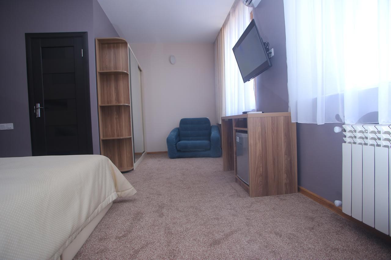 Evim Otel Загатала Экстерьер фото