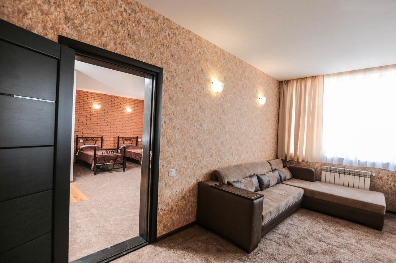 Evim Otel Загатала Экстерьер фото