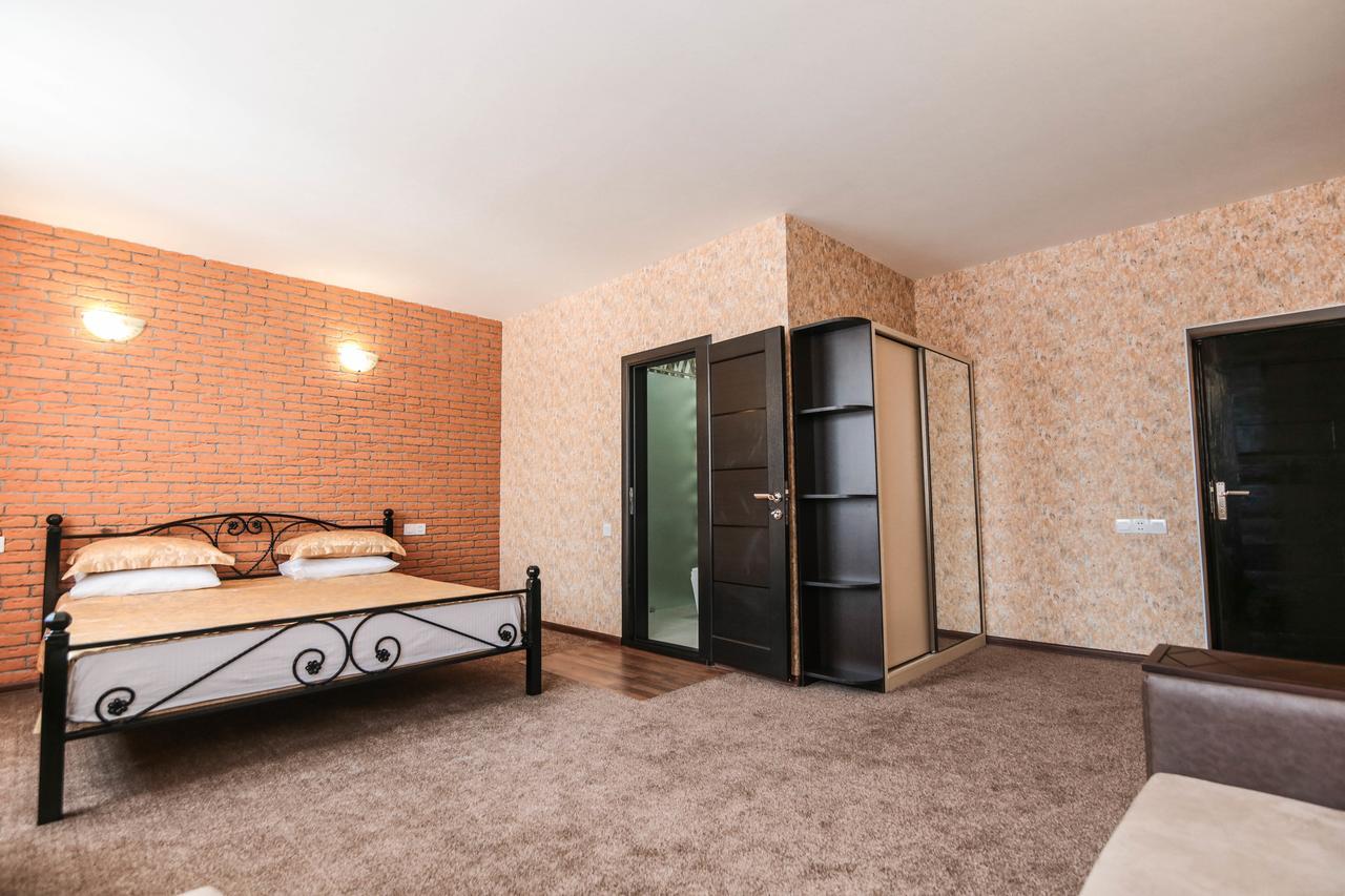 Evim Otel Загатала Экстерьер фото