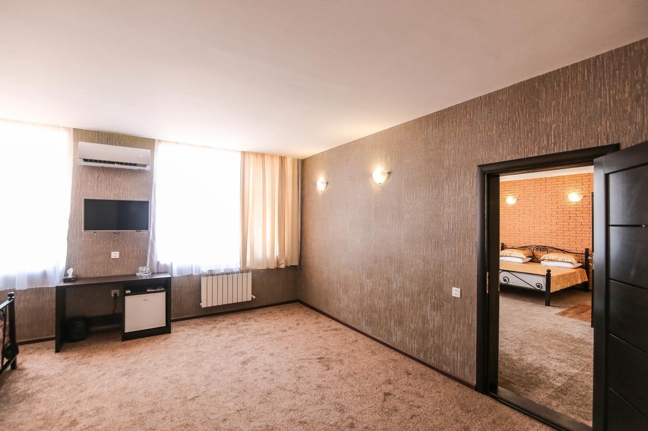 Evim Otel Загатала Экстерьер фото