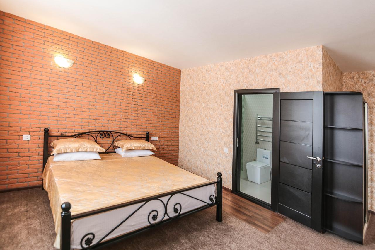 Evim Otel Загатала Экстерьер фото