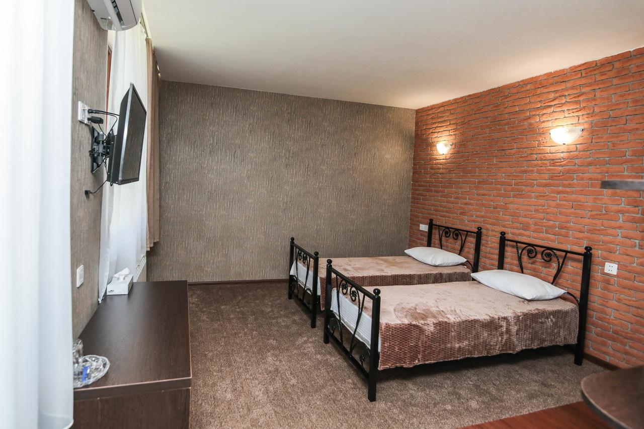 Evim Otel Загатала Экстерьер фото