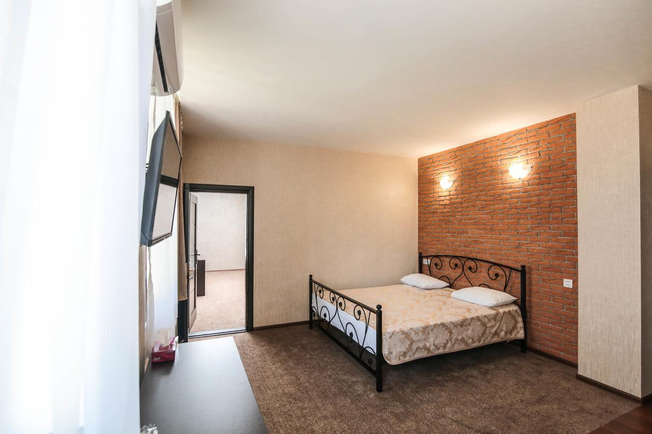 Evim Otel Загатала Экстерьер фото