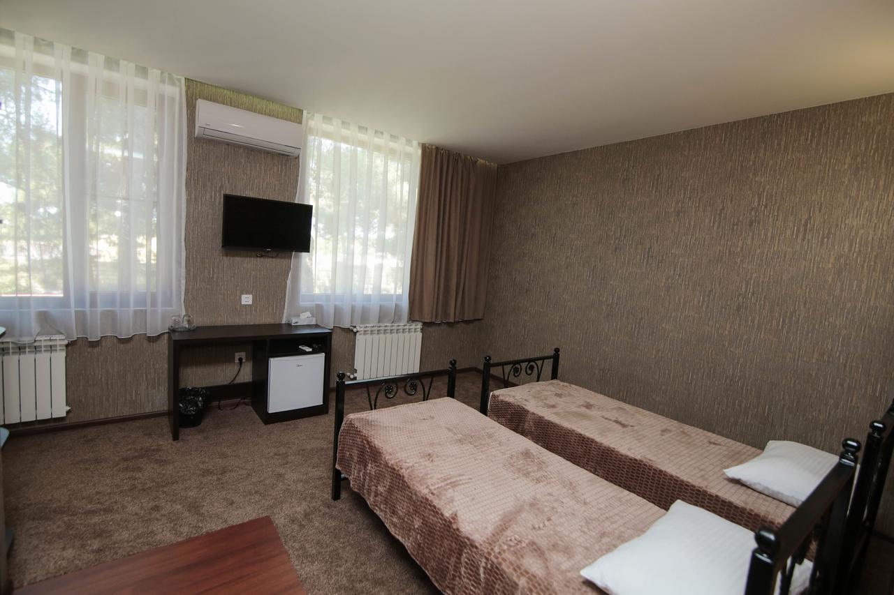 Evim Otel Загатала Экстерьер фото